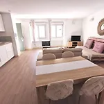 Golden - Equipe - Clim - Wifi - A Pied - Centre - Plages Apartment