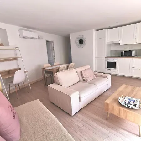 Golden - Equipe - Clim - Wifi - A Pied - Centre - Plages * Saint-Raphael (Var)